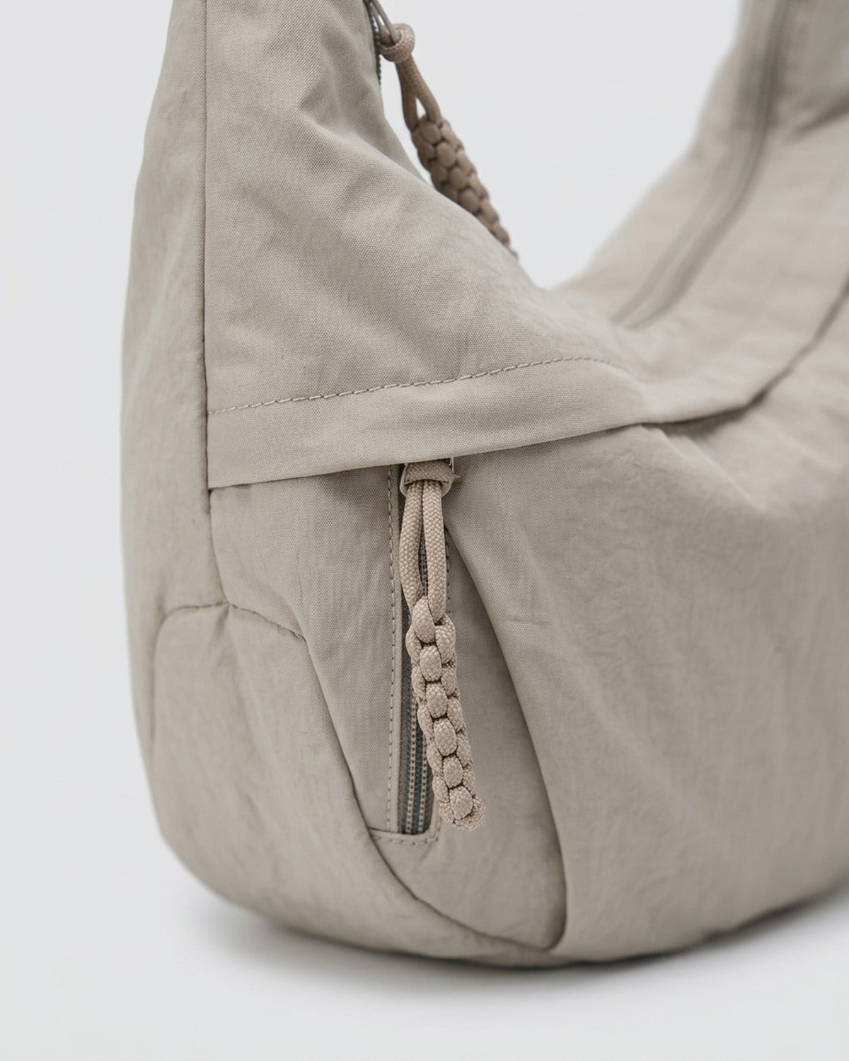 Maison Loria The Agathe Crossbody in Beige