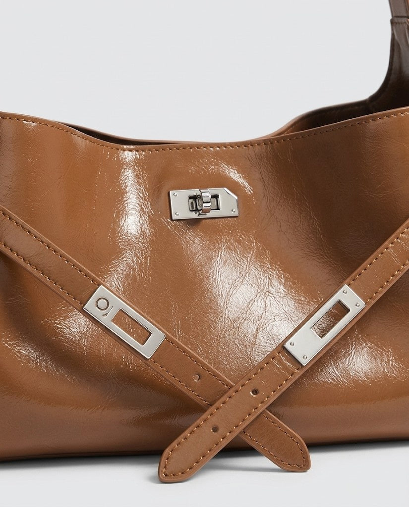 Maison Loria The Ariane Shoulder Bag in Brown