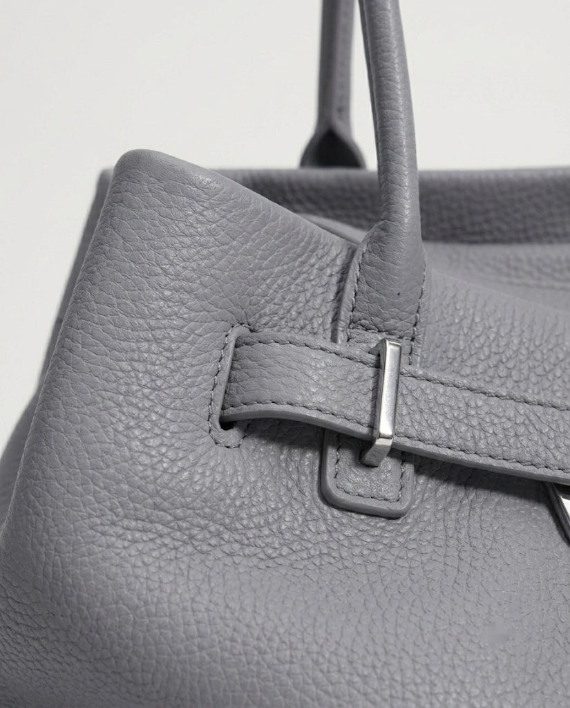 Maison Loria The Bérénice Crossbody in Gray