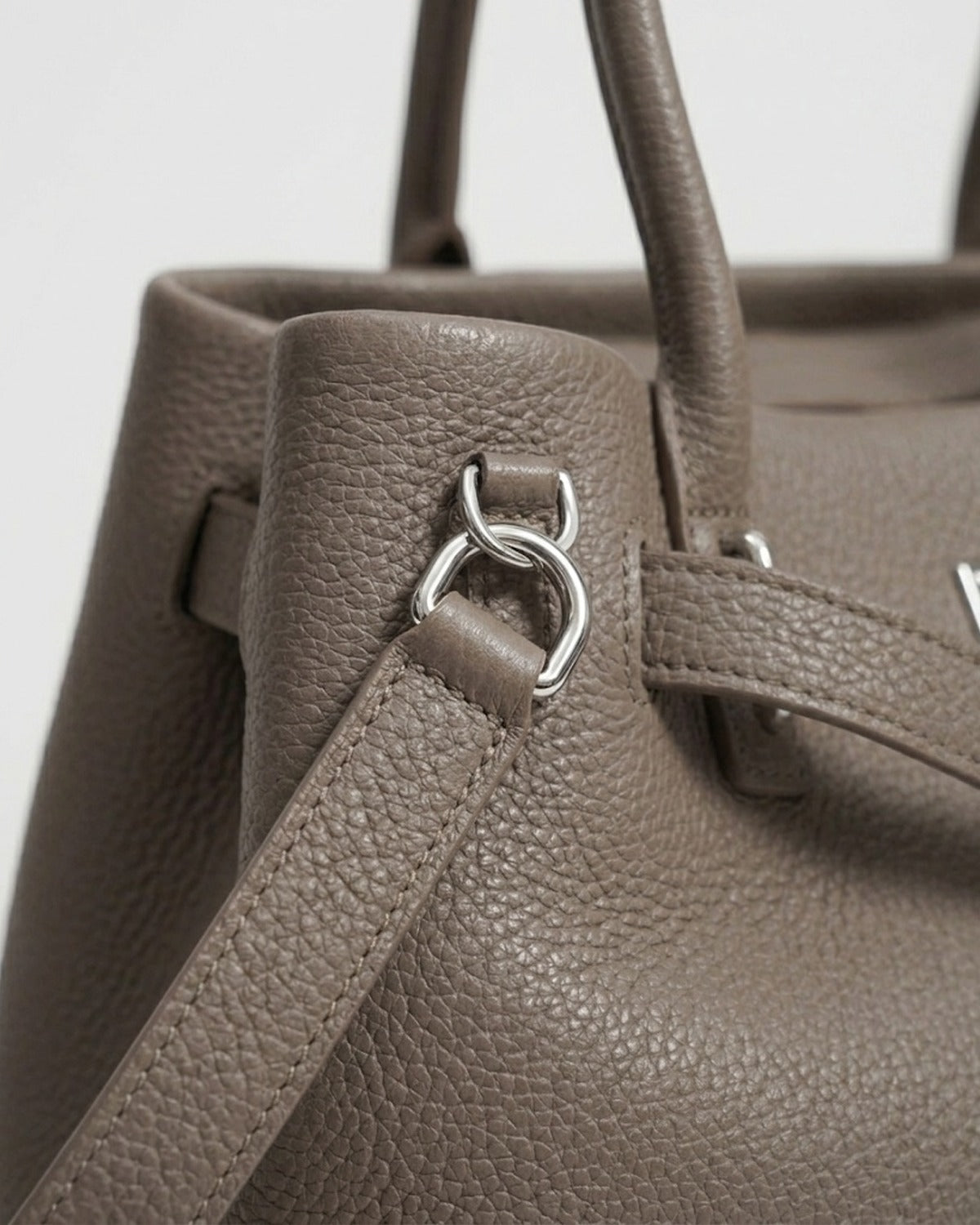 Maison Loria The Bérénice Crossbody in Khaki