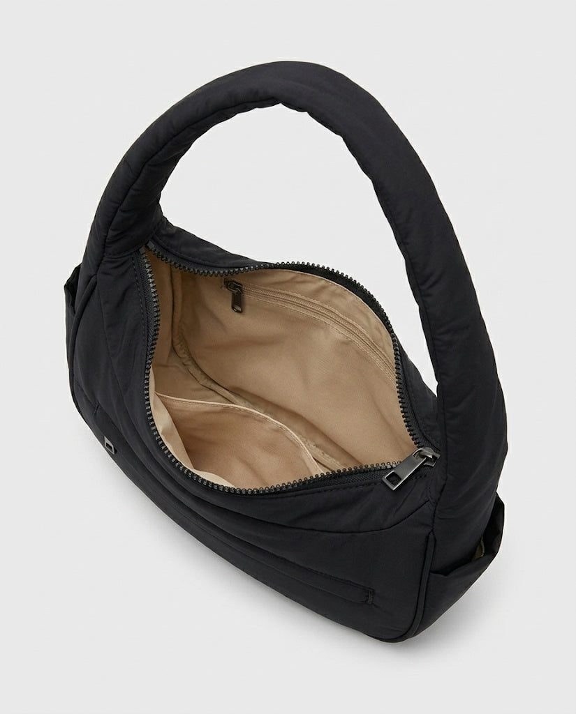 Maison Loria The Éléonore Shoulder Bag in Black