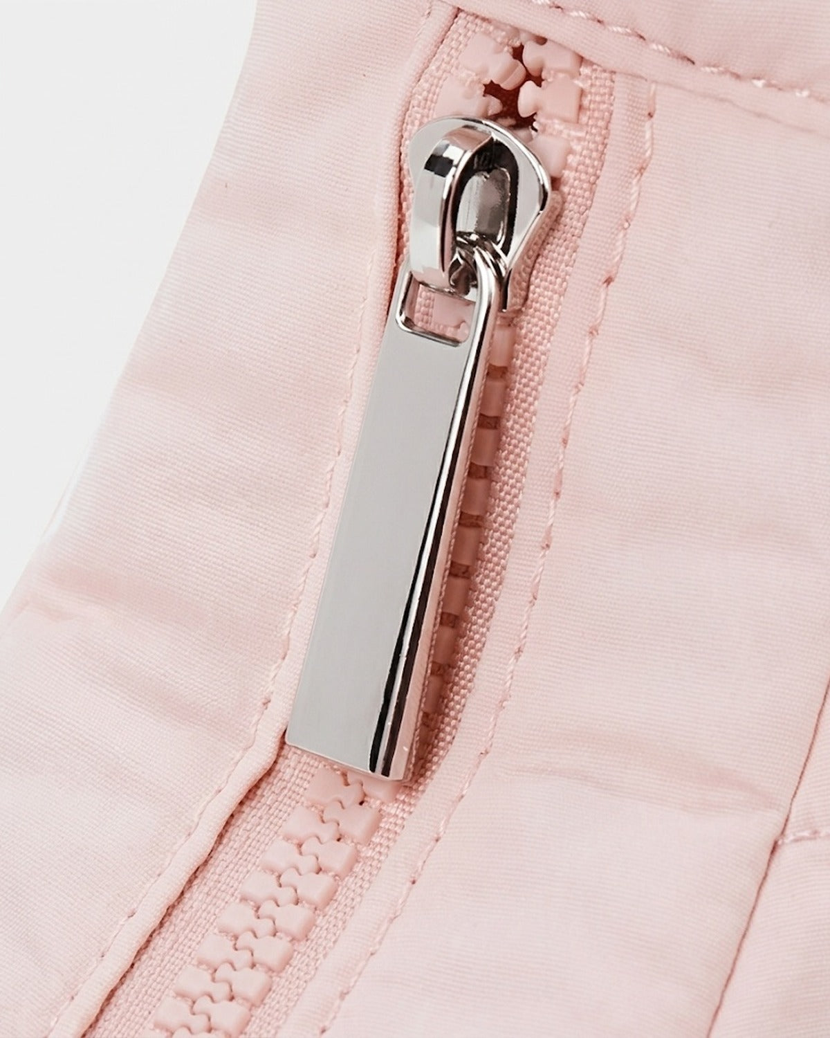 Maison Loria The Éléonore Shoulder Bag in Pink