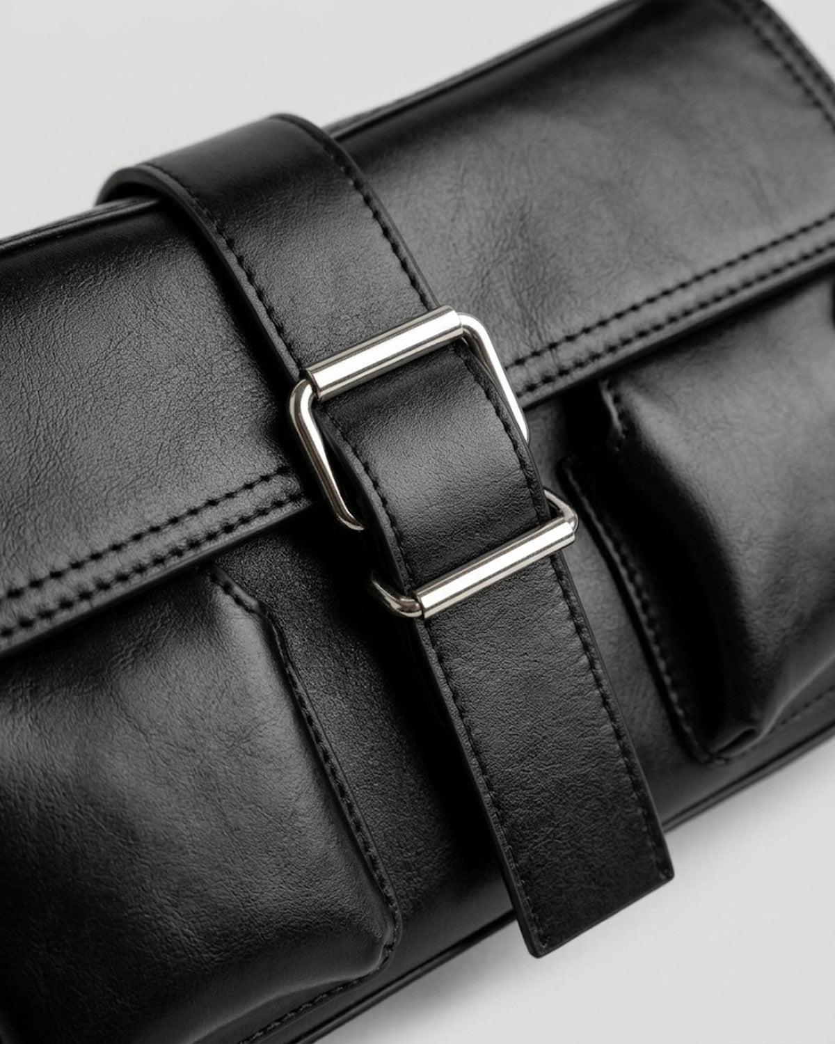Maison Loria The Mathilde Crossbody in Black