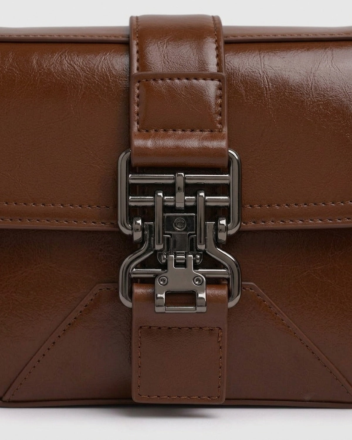 Maison Loria The Mathilde Crossbody in Brown