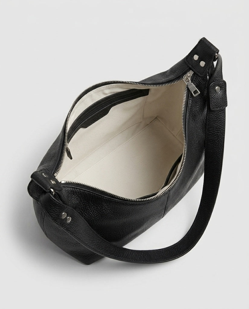Maison Loria The Mélanie Shoulder Bag in Black