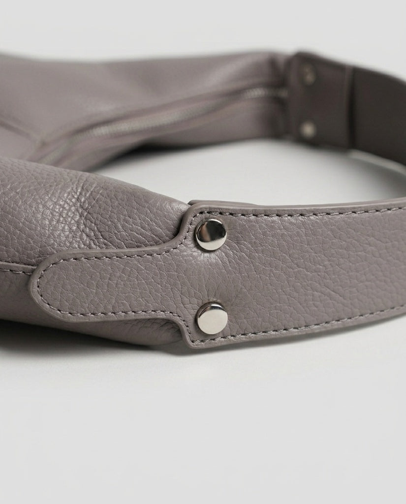 Maison Loria The Mélanie Shoulder Bag in Grey