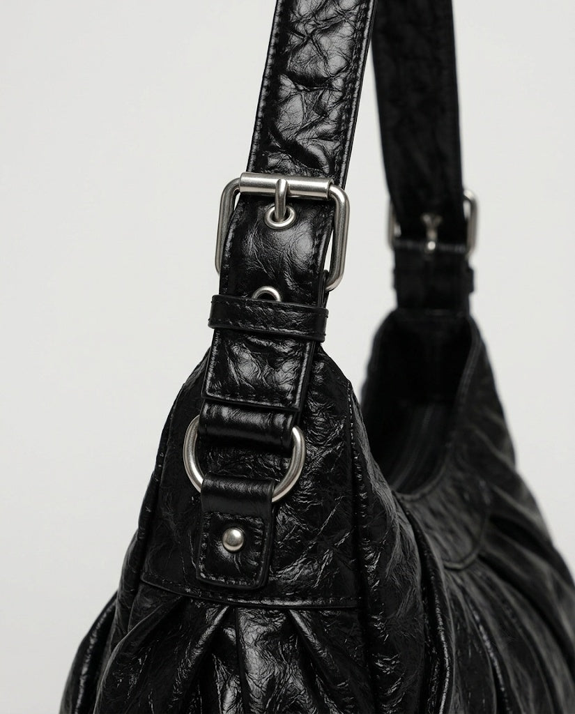 Maison Loria The Sabine Shoulder Bag in Black