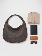 all-groups - The Marceline Hobo, size and capacity next to everyday essentials