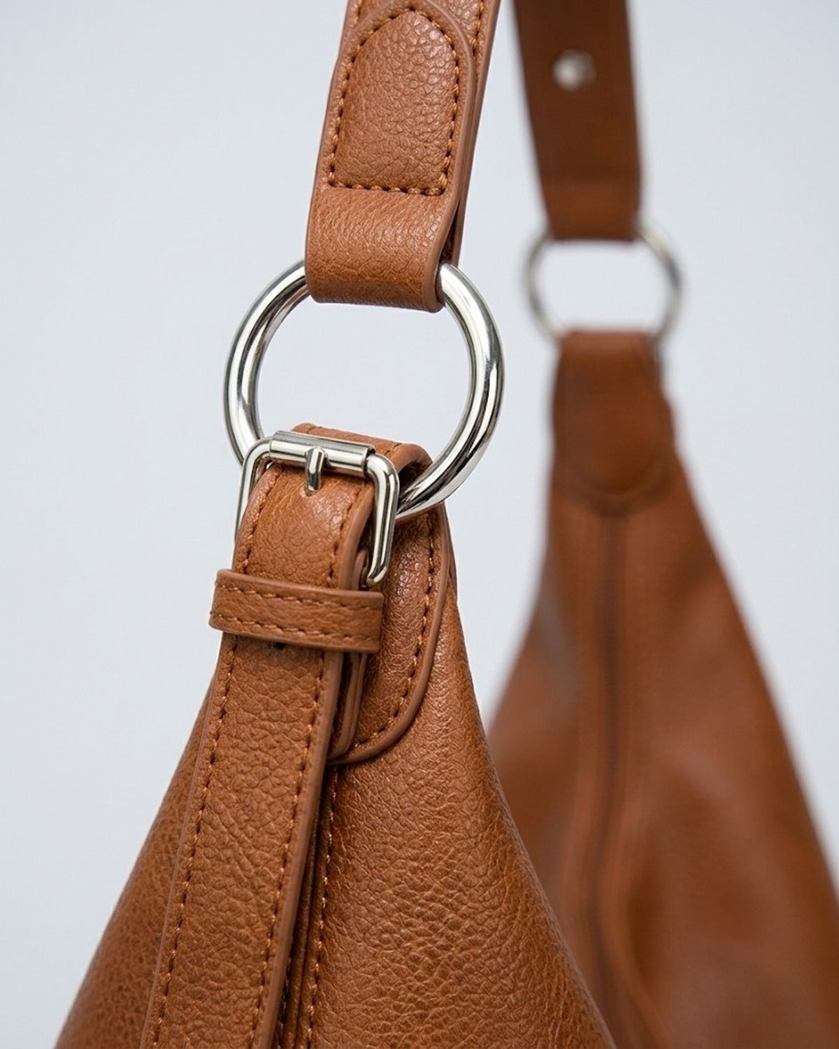 Maison Loria The Alix Hobo in Brown