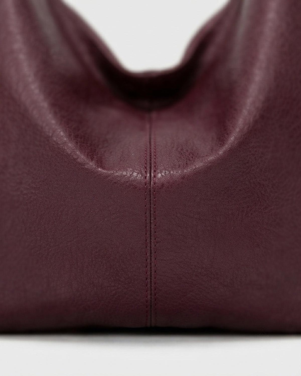 Maison Loria The Alix Hobo in Burgundy