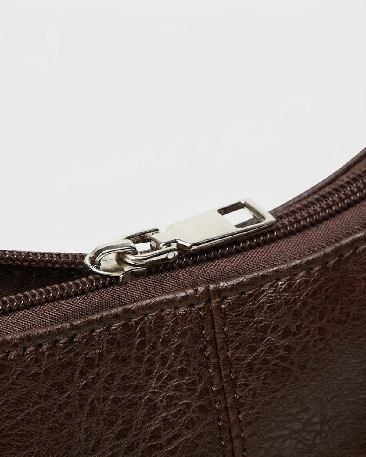 Maison Loria The Anaïs Hobo in Chocolate