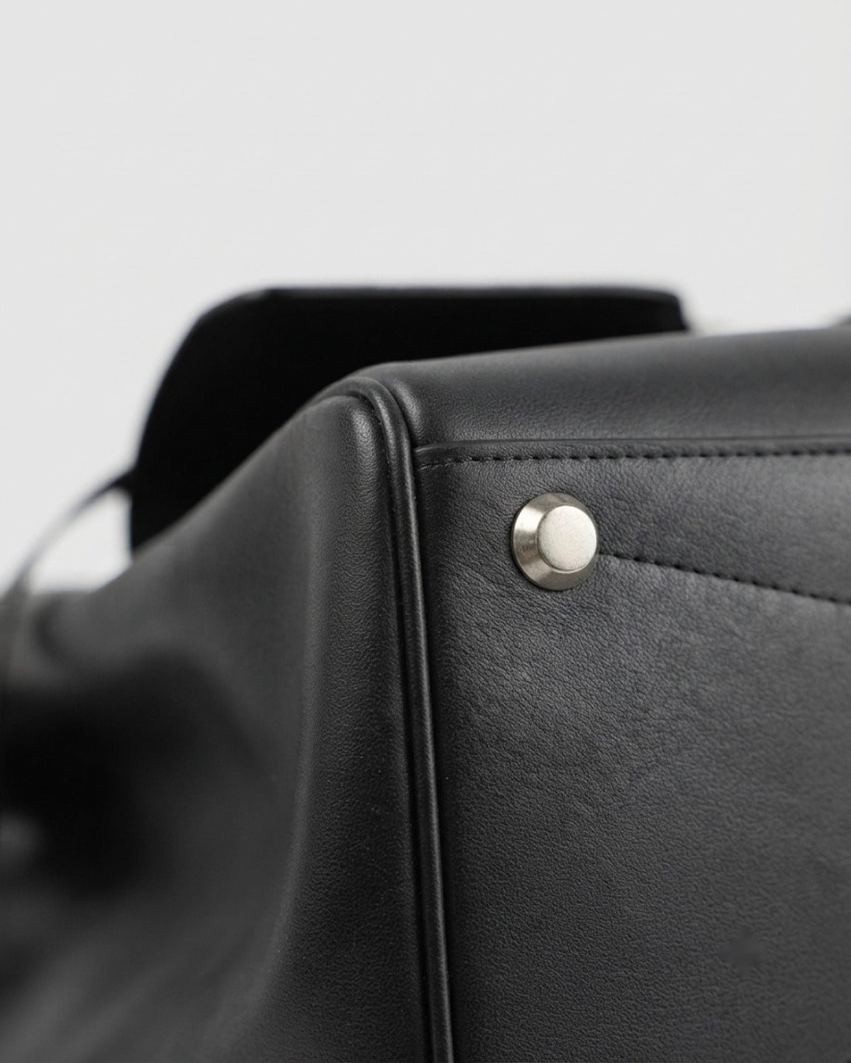 Maison Loria The Clémence Tote in Black