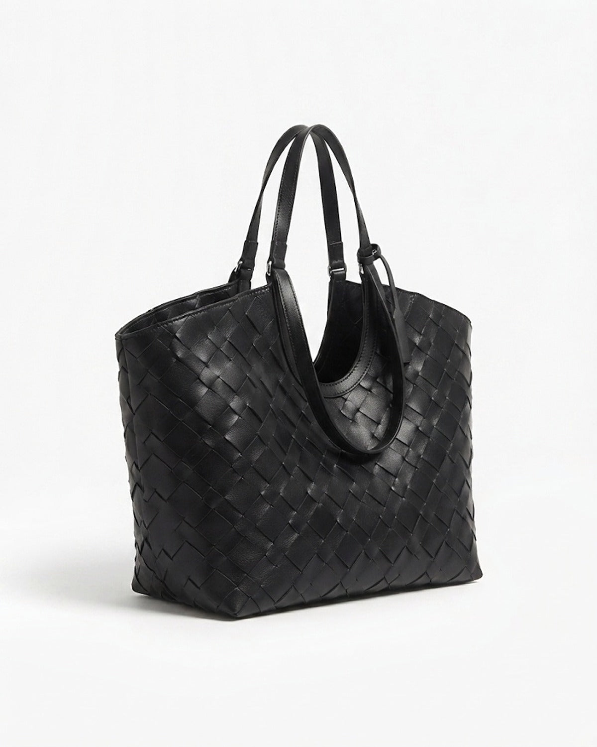 Maison Loria The Cosette Tote in Black