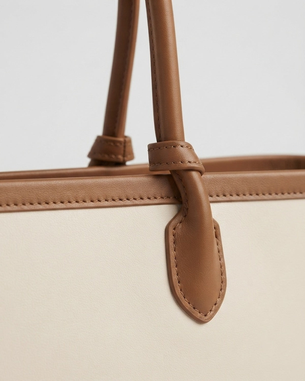Maison Loria The Diane Tote in Beige