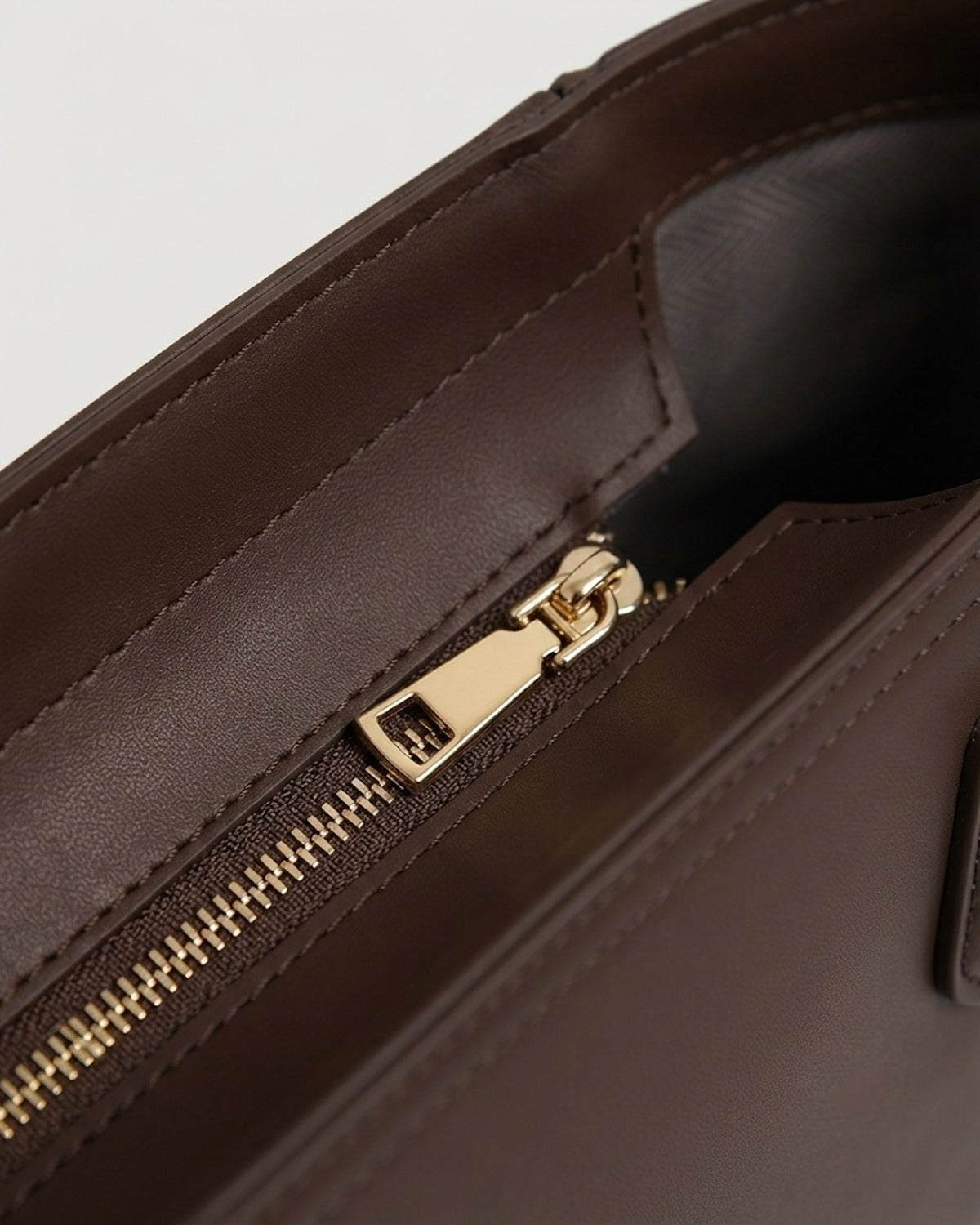Maison Loria The Diane Tote in Brown