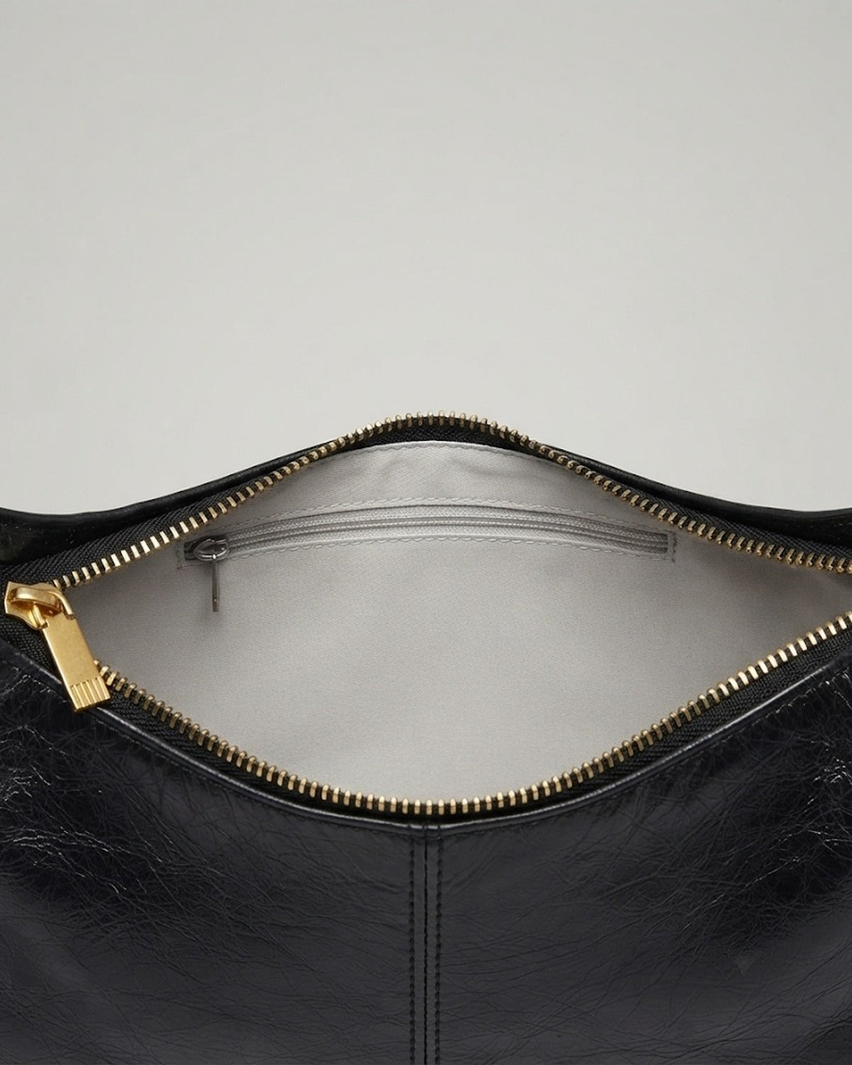 Maison Loria The Fabienne Crossbody in Black