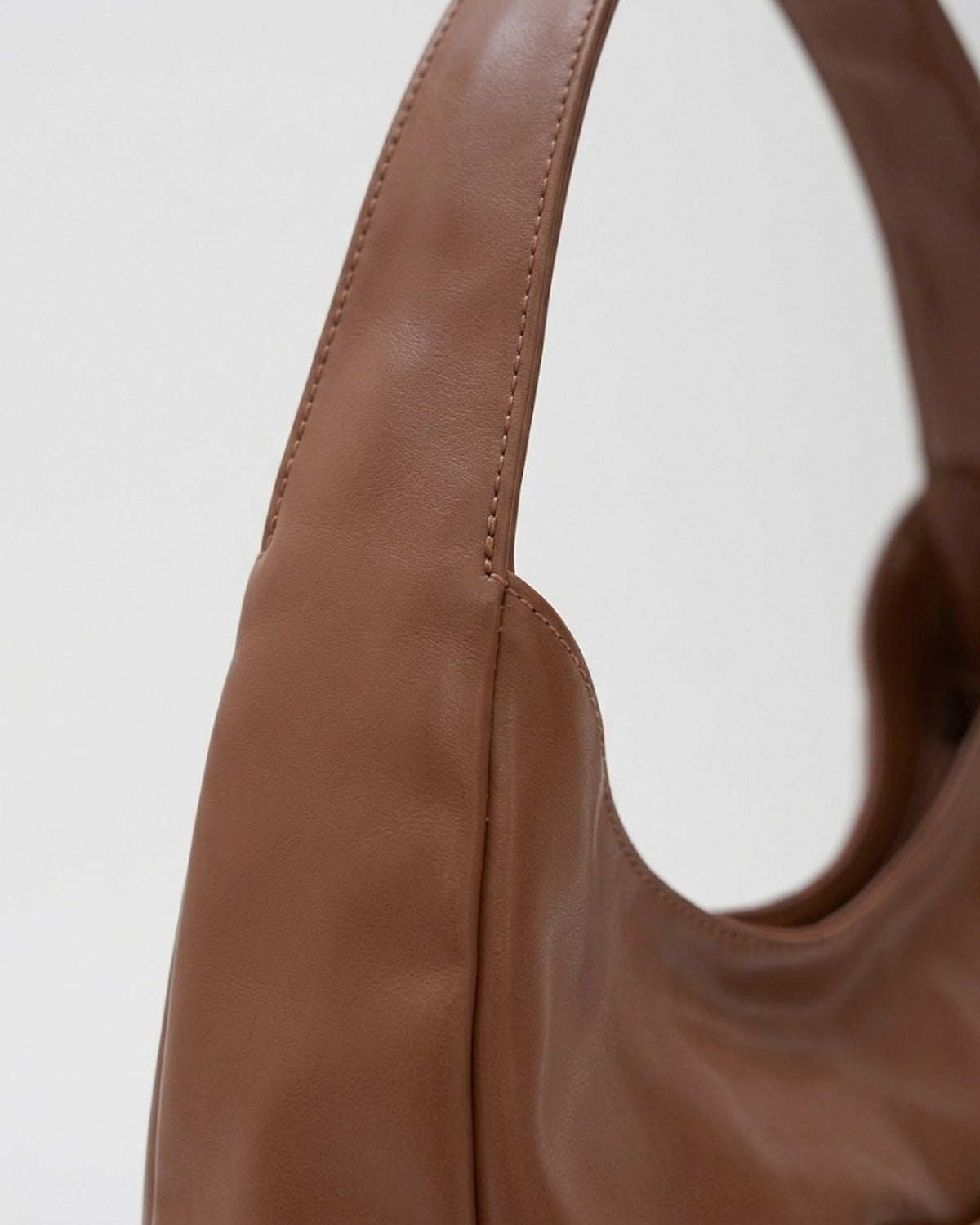Maison Loria The Honorine Hobo in Brown