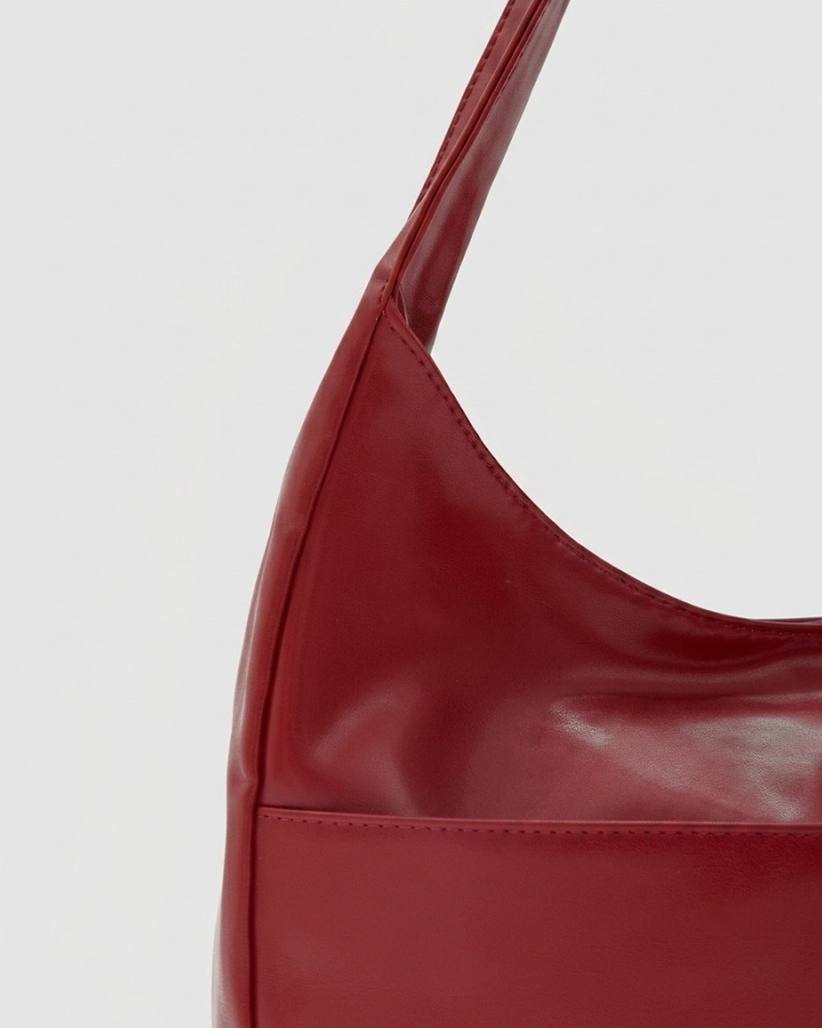 Maison Loria The Honorine Hobo in Red