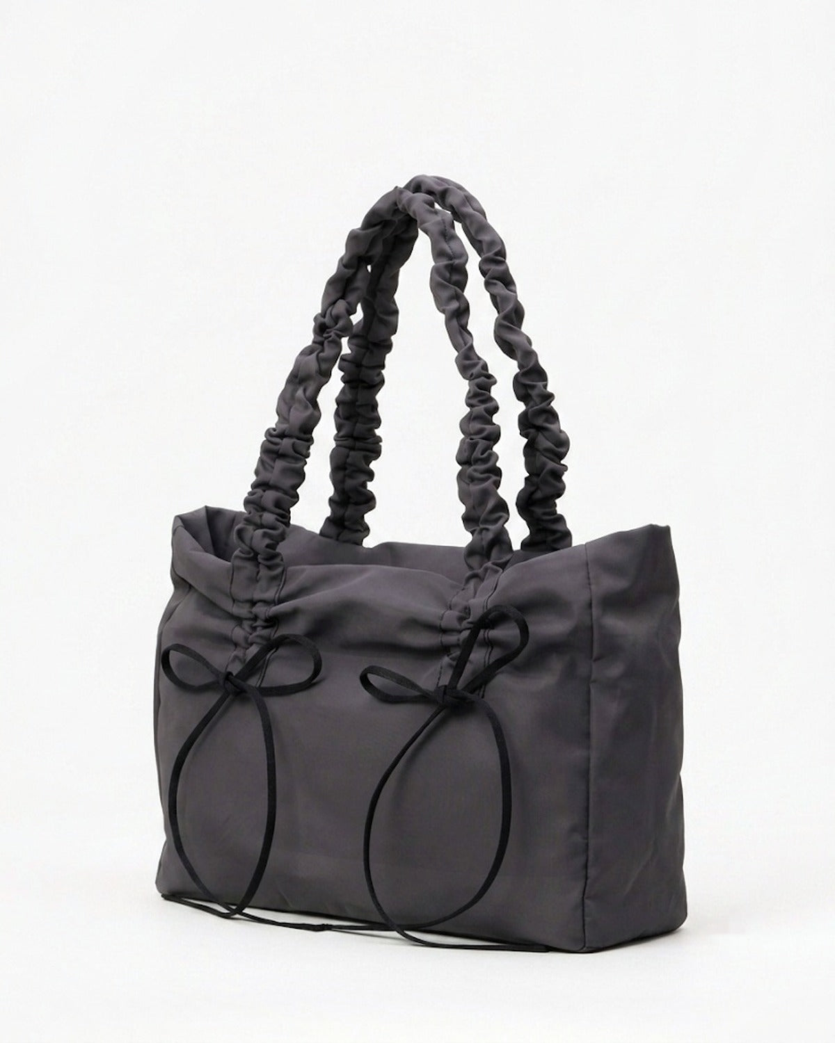 Maison Loria The Madeleine Tote in Gray