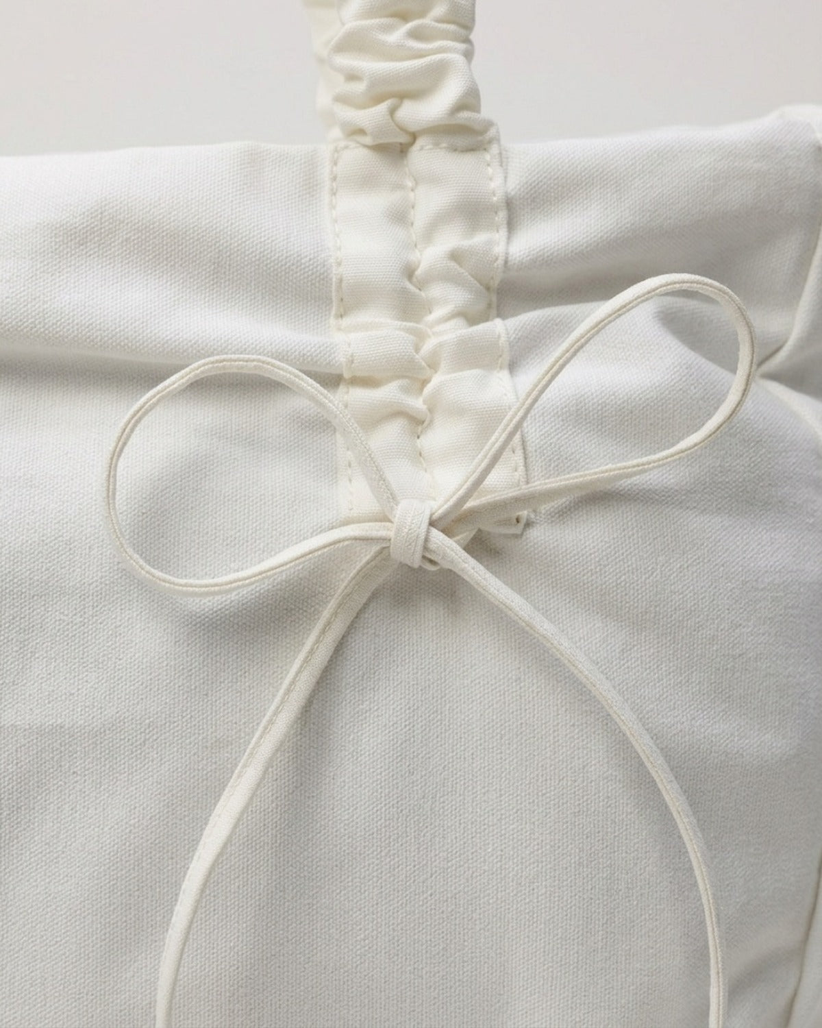 Maison Loria The Madeleine Tote in White