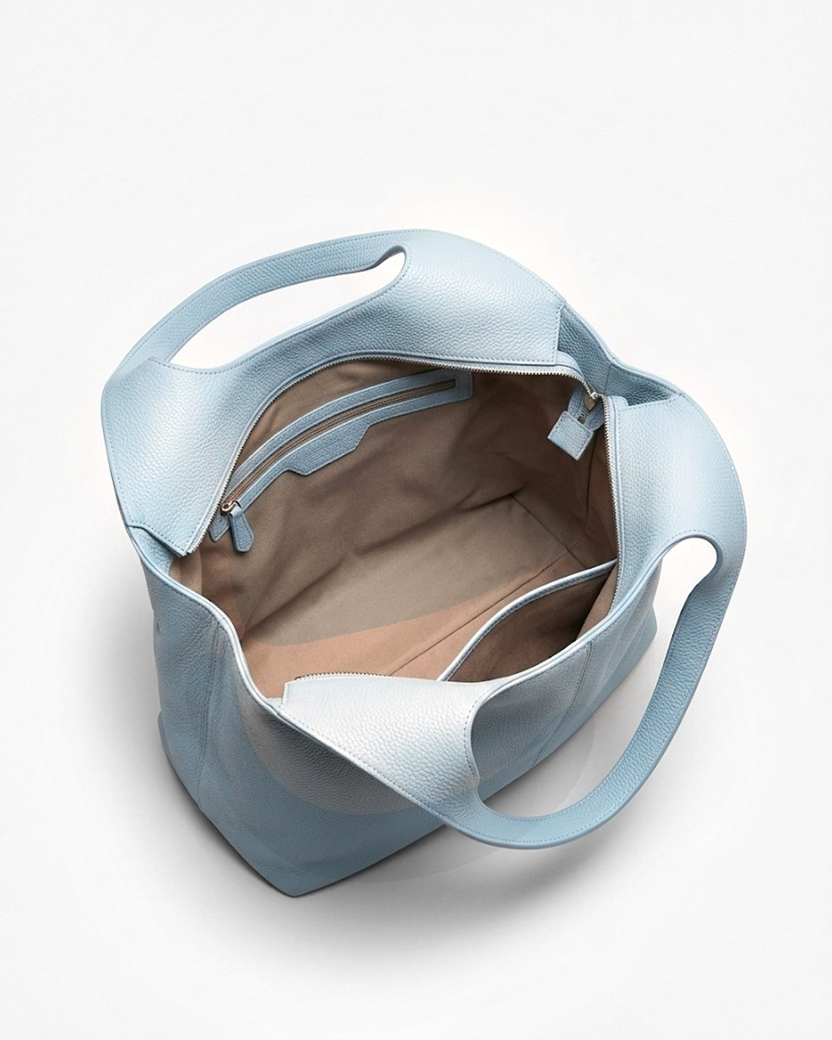 Maison Loria The Mélanie Shoulder Bag in Blue
