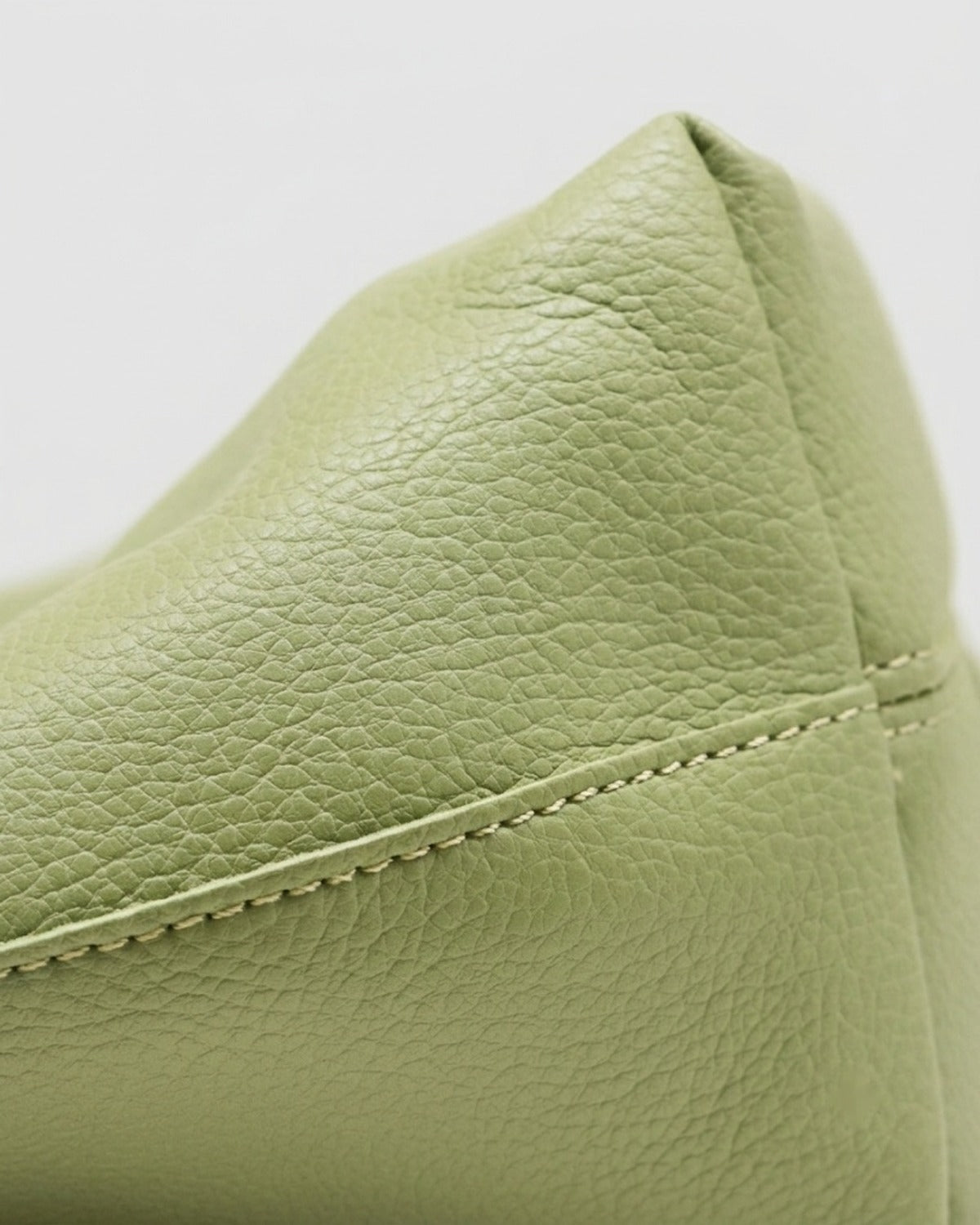 Maison Loria The Mélanie Shoulder Bag in Light Green