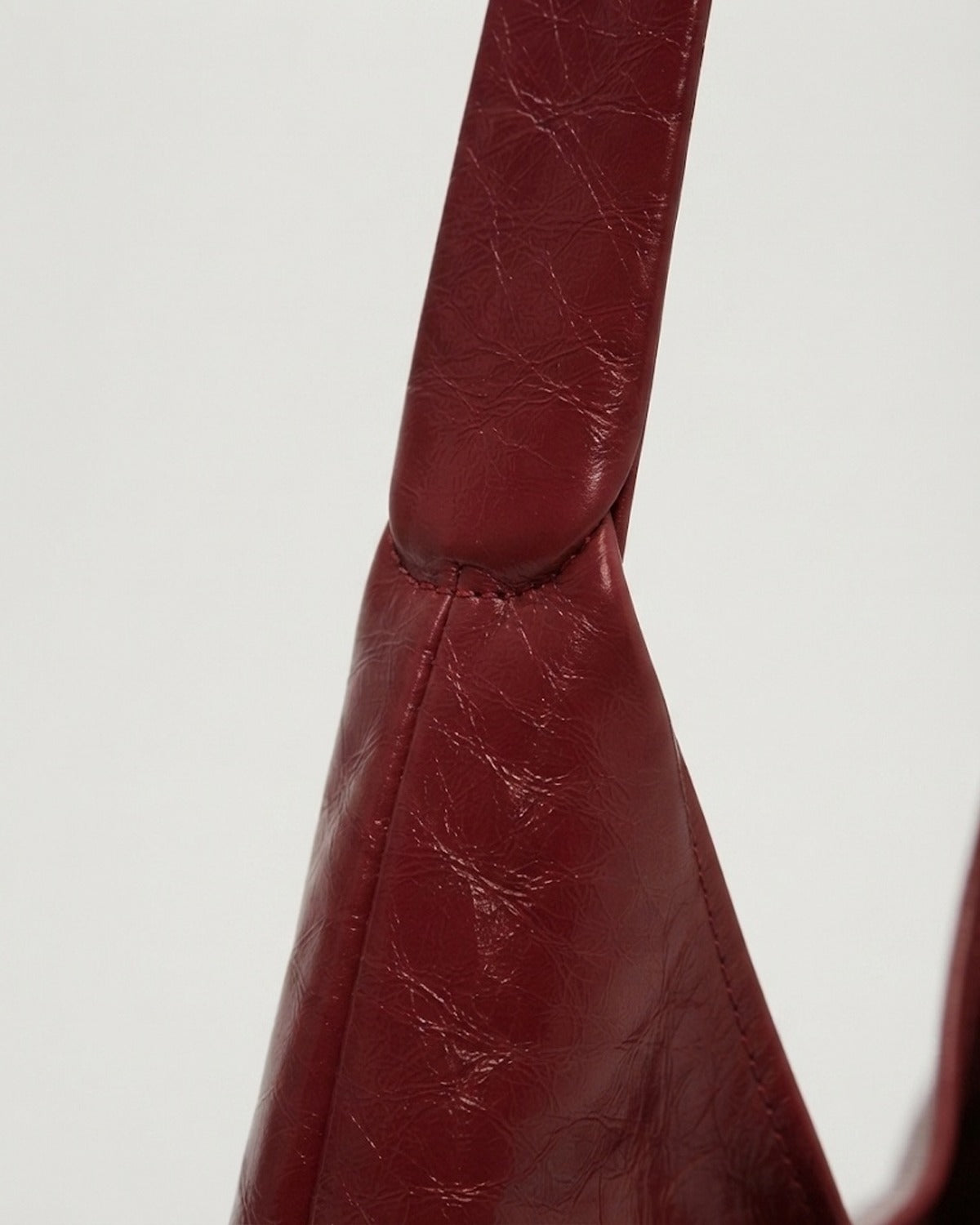 Maison Loria The Nicolette Hobo in Red