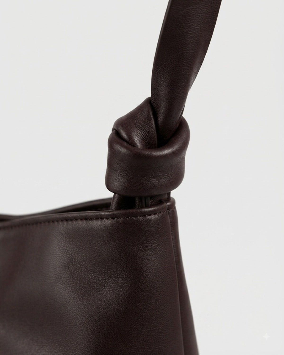 Maison Loria The Pauline Hobo in Chocolate