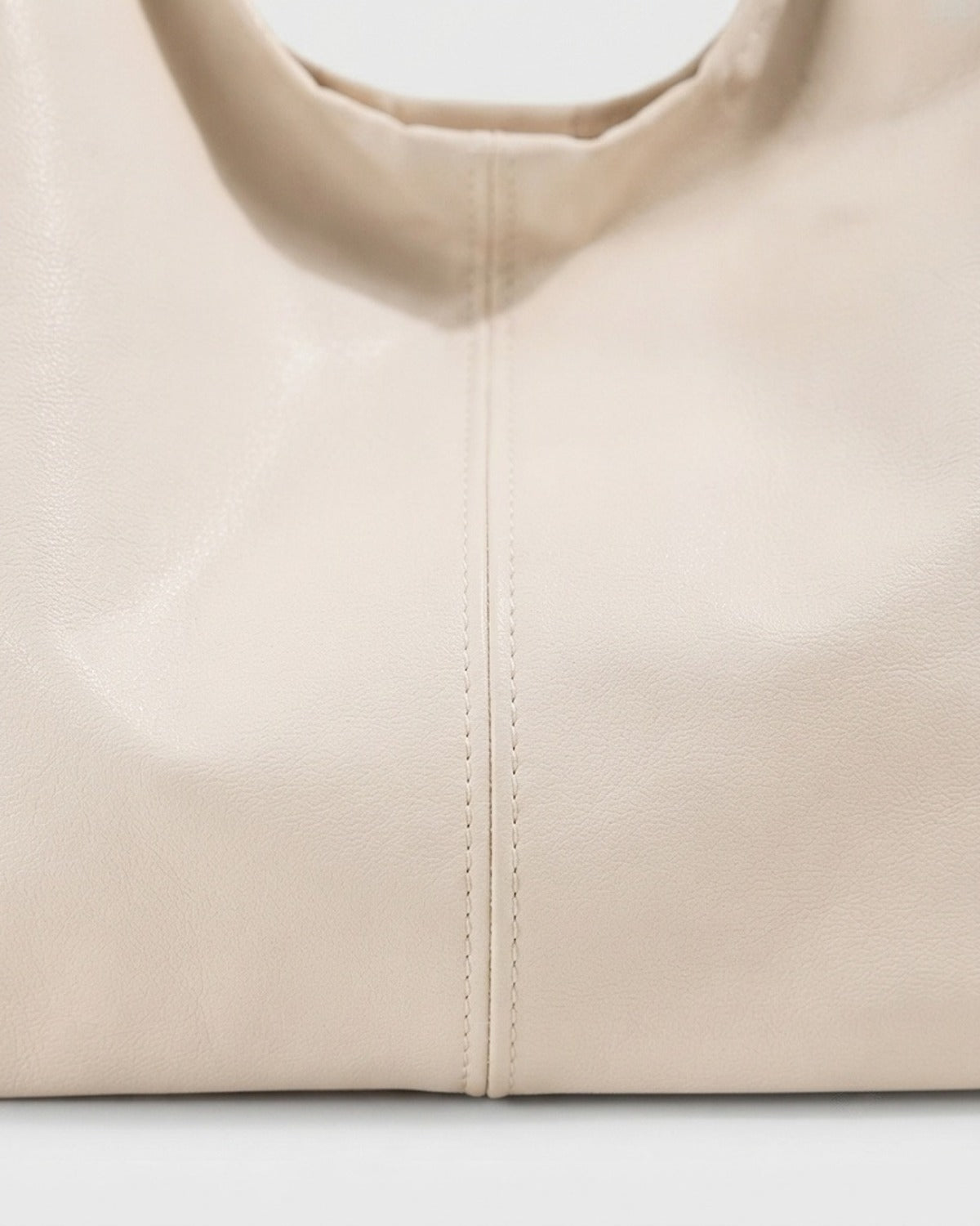 Maison Loria The Pauline Hobo in White