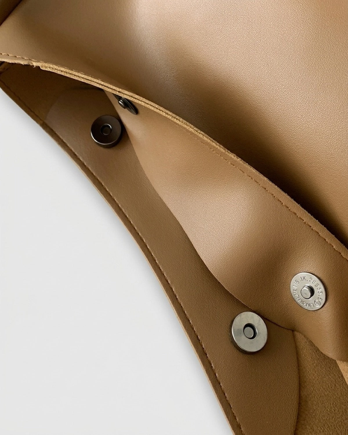 Maison Loria The Sidonie Hobo in Brown