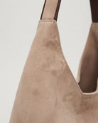 Maison Loria The Théodora Hobo in Beige
