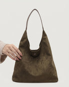 Maison Loria The Théodora Hobo in Olive Green