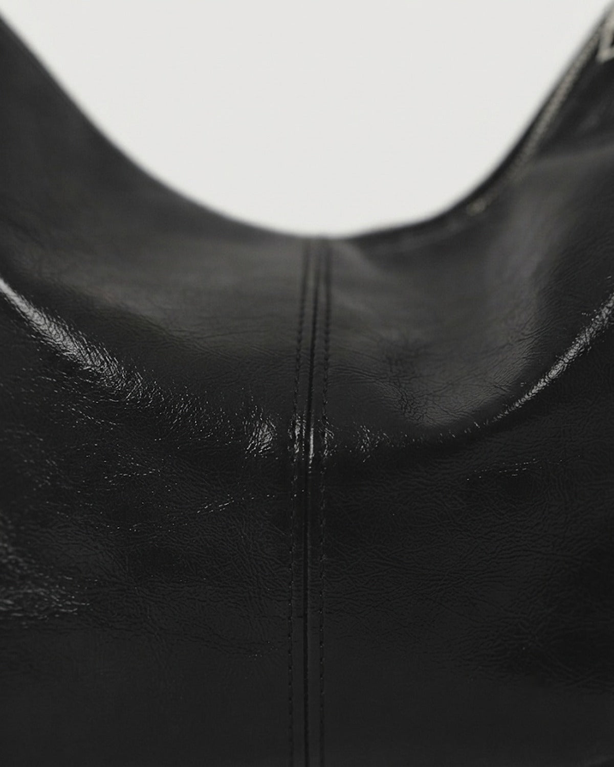 Maison Loria The Valentine Shoulder Bag in Black